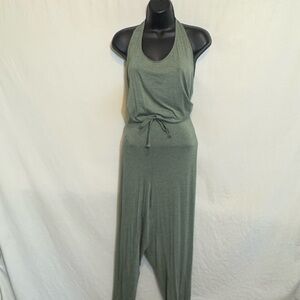 C-143 Secret Treasures PLUS SIZE 2X Green Racer‎ Back Sleeveless Jumpsuit